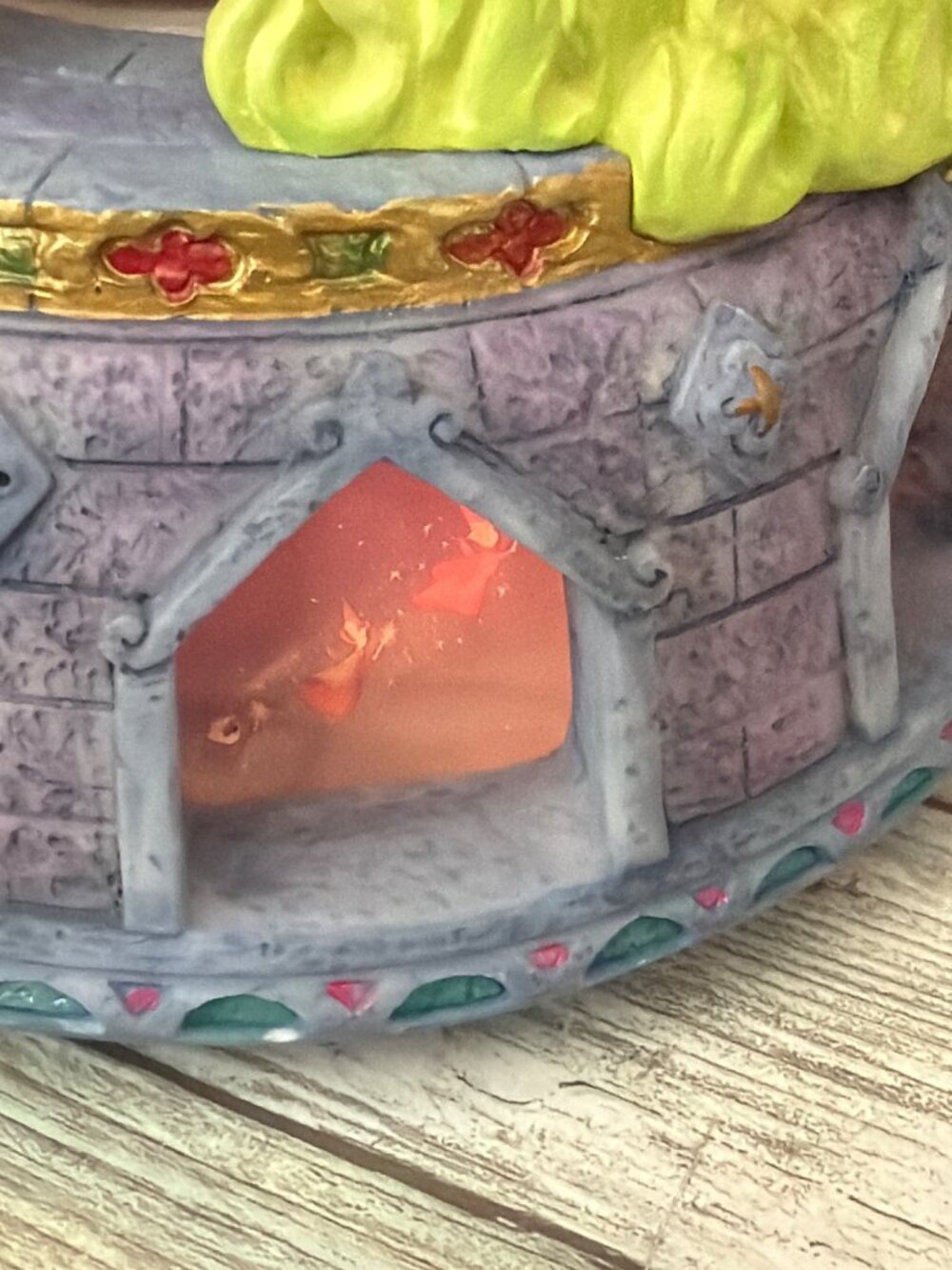 Disney Sleeping Beauty LED Light-UP Hourglass Snowglobe Music Box w/FLAWS - Picture 14 of 16